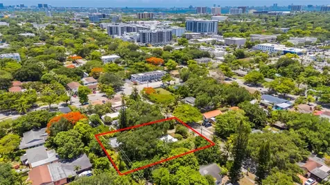 955 NE 128th Street North Miami FL 33161