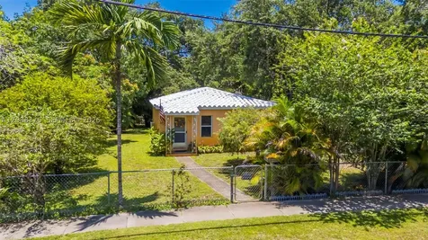955 NE 128th Street North Miami FL 33161