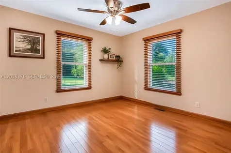 955 NE 128th Street North Miami FL 33161
