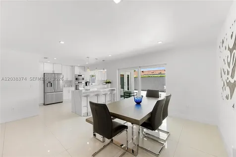 9724 SW 4th Terrace Miami FL 33174
