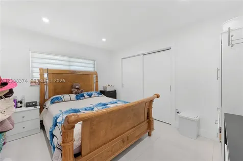 9724 SW 4th Terrace Miami FL 33174