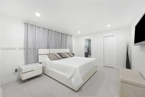 9724 SW 4th Terrace Miami FL 33174