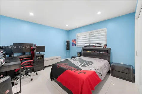 9724 SW 4th Terrace Miami FL 33174