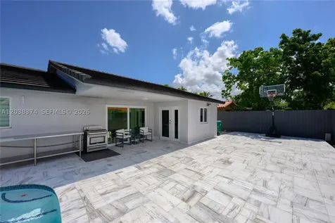 9724 SW 4th Terrace Miami FL 33174