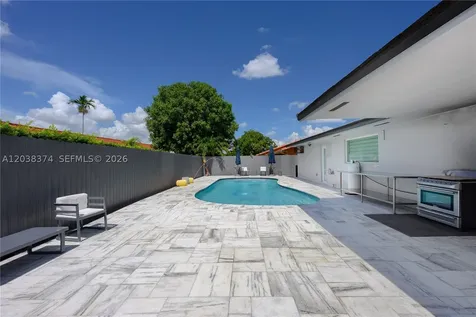 9724 SW 4th Terrace Miami FL 33174