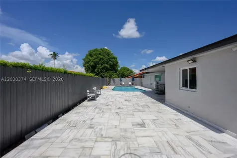 9724 SW 4th Terrace Miami FL 33174