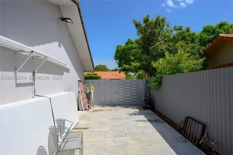 9724 SW 4th Terrace Miami FL 33174