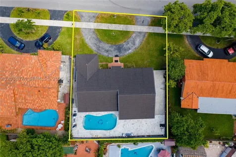 9724 SW 4th Terrace Miami FL 33174
