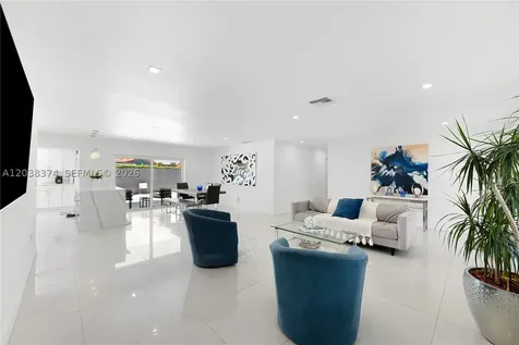 9724 SW 4th Terrace Miami FL 33174