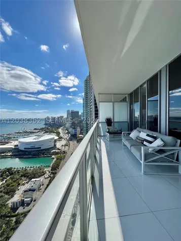 1100 Biscayne Boulevard Miami FL 33132