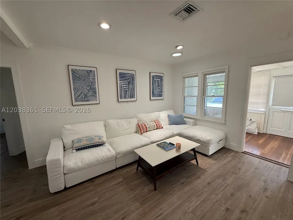 1719 Hayes Street Hollywood FL 33020