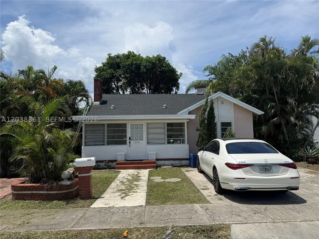 1719 Hayes Street Hollywood FL 33020