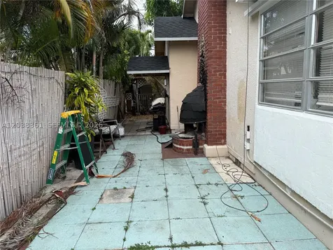 1719 Hayes Street Hollywood FL 33020