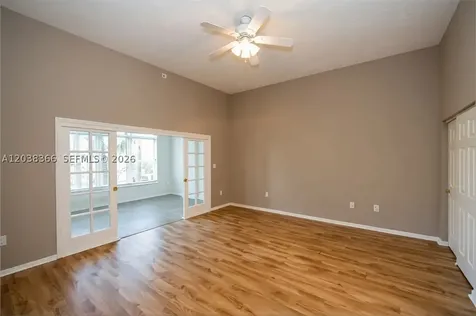 1301 Tamiami Sarasota FL 34236