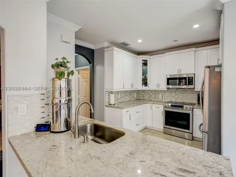 3123 NW 101st Place Doral FL 33172