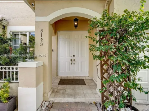 3123 NW 101st Place Doral FL 33172