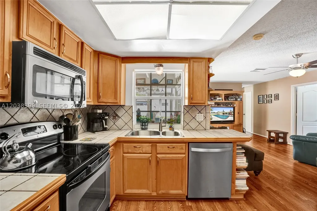 8529 NW 20th Court Coral Springs FL 33071