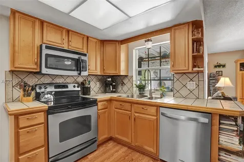 8529 NW 20th Court Coral Springs FL 33071