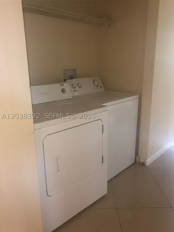 6992 SW 39th Street Davie FL 33314