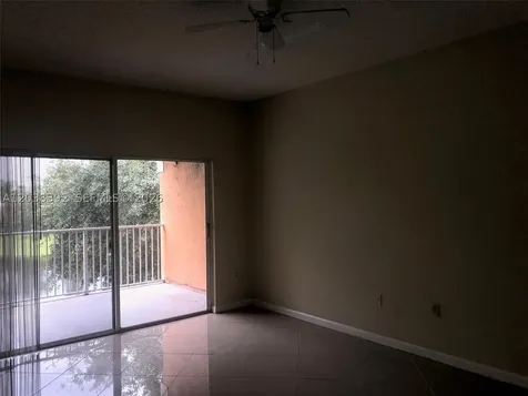 6992 SW 39th Street Davie FL 33314