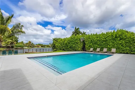 2021 NE 212th Street Miami FL 33179