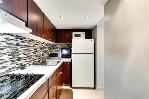1200 West Avenue Miami Beach FL 33139