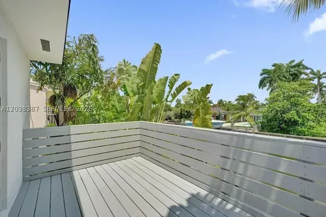 2129 NE 123rd Street North Miami FL 33181