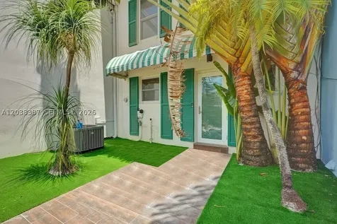 2129 NE 123rd Street North Miami FL 33181