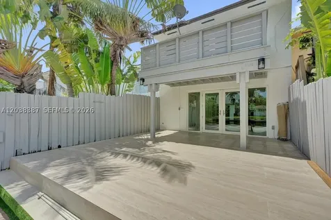 2129 NE 123rd Street North Miami FL 33181
