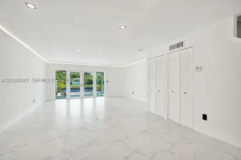 2129 NE 123rd Street North Miami FL 33181