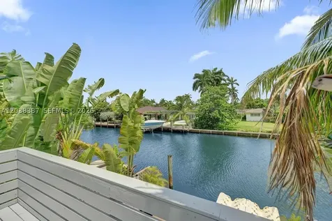 2129 NE 123rd Street North Miami FL 33181