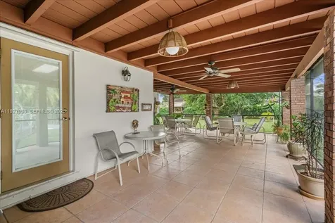 232 NW 15th Street Homestead FL 33030