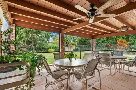 232 NW 15th Street Homestead FL 33030