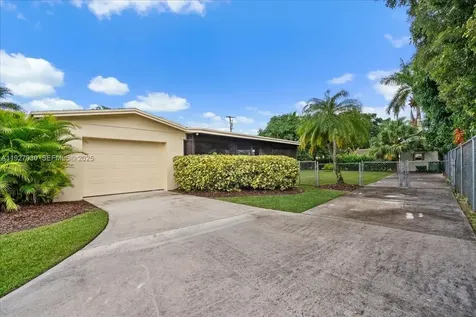 232 NW 15th Street Homestead FL 33030