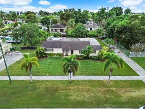 232 NW 15th Street Homestead FL 33030