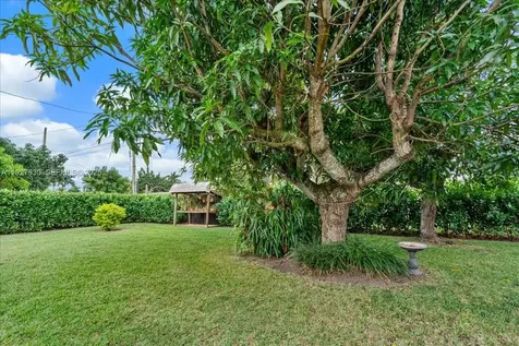 232 NW 15th Street Homestead FL 33030
