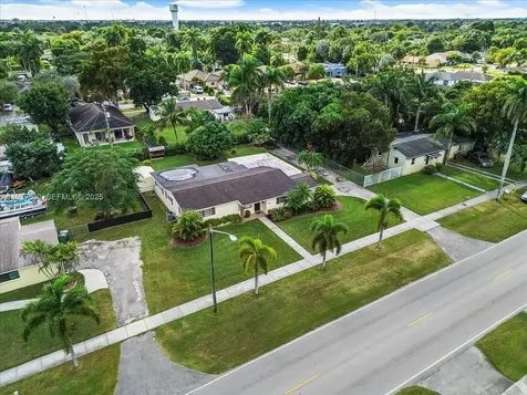 232 NW 15th Street Homestead FL 33030