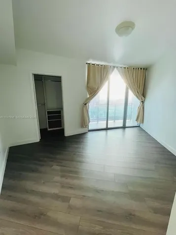 350 S Miami Avenue Miami FL 33130