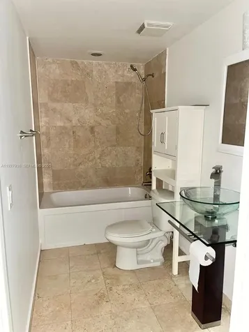 350 S Miami Avenue Miami FL 33130