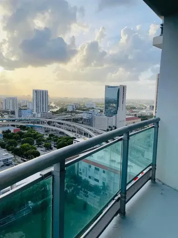 350 S Miami Avenue Miami FL 33130