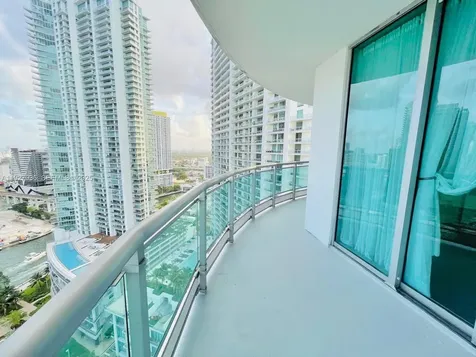 350 S Miami Avenue Miami FL 33130