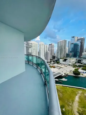 350 S Miami Avenue Miami FL 33130