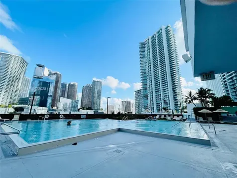 350 S Miami Avenue Miami FL 33130