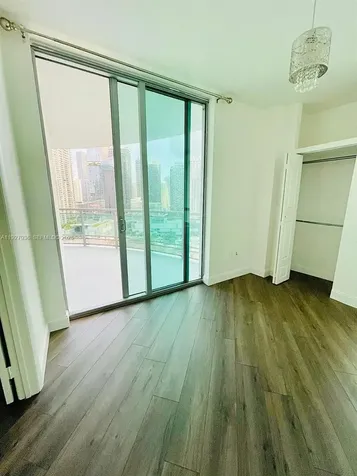 350 S Miami Avenue Miami FL 33130