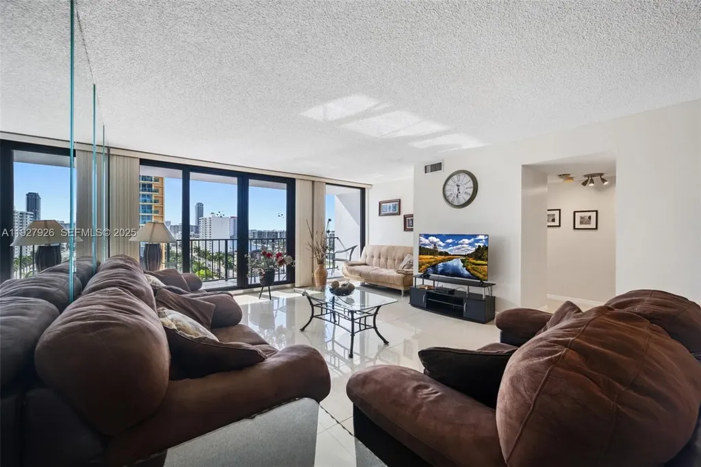 2401 S Ocean Drive Hollywood FL 33019