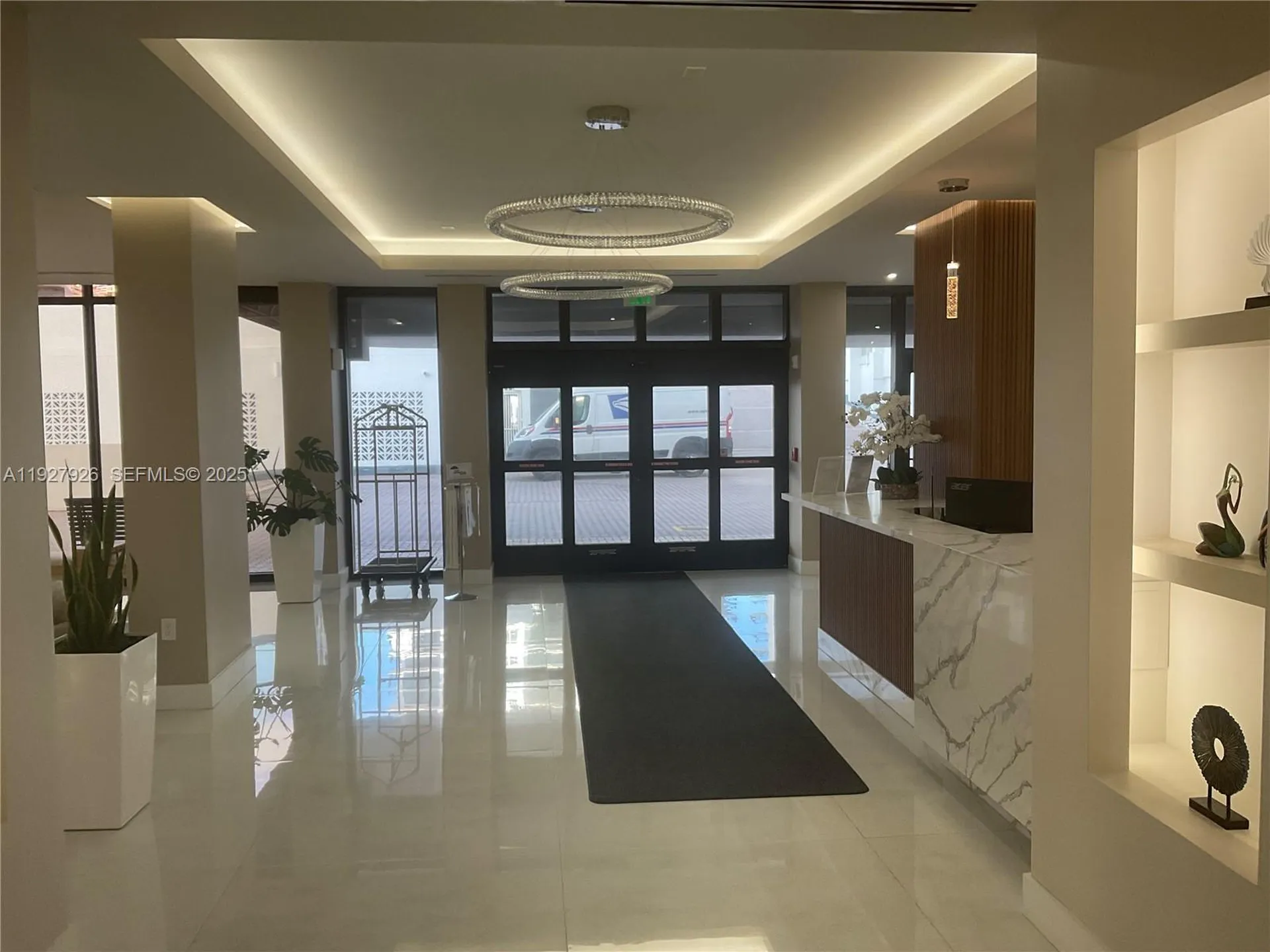 2401 S Ocean Drive Hollywood FL 33019