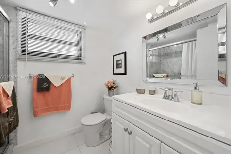 2401 S Ocean Drive Hollywood FL 33019