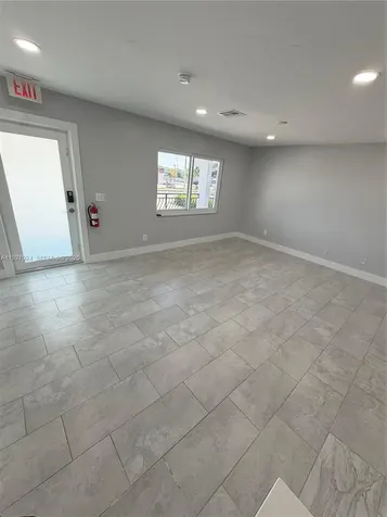 2700 Evans Avenue Fort Myers FL 33901