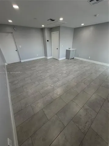 2700 Evans Avenue Fort Myers FL 33901