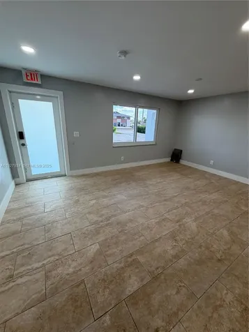 2700 Evans Avenue Fort Myers FL 33901